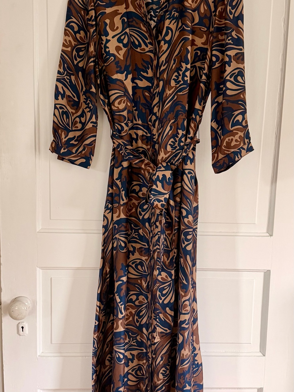 J. McLaughlin Brown & Navy Abstract Wrap Maxi Dress